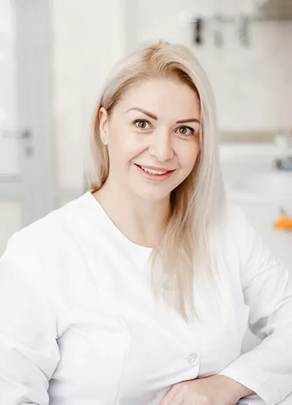 Юданова Татьяна Валерьевна, Стоматолог-терапевт, специалист в области эндодонтии и эстетической реставрации зубов, хирург